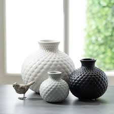 black and white vase foter