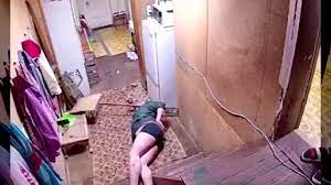Some disturbing death by stabbing video footage from liveleak. Liveleak Com Russian Stairwell Slapstick