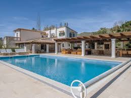 impressive 4 bedroom villa with heated pool
