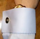 What can be used instead of cufflinks?