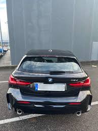 BMW 118 Sedán en Negro ocasión en Oviedo por € 28.500,-