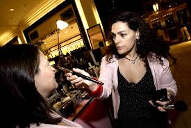 makeup artist laura mercier dishes