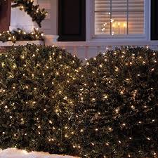 No more tangled lights, no more scratchy arms and no need for 2 people! Christmas Lights Buying Guide