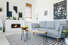 what color rug goes with a grey couch