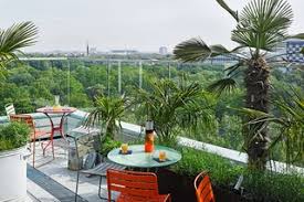 spectacular rooftop bars and lounges