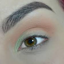 green smokey eye how to create a