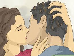 11 simple ways to kiss your boyfriend