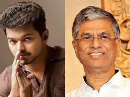 While vijay went on to distance himself and his fan base from the party, turns out sac had not only kept. Sa Chandrasekar Says He Wanted Vijay To Join Politics Tamil Movie News Times Of India