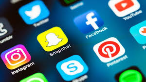 The free social media app holds a strong community of an intelligent group of people who discuss, chat, share pictures, and videos. Parenting For Social Media With Teens And Preteens Dayton Most Metro