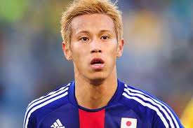 Keisuke honda (本田 圭佑, born 13 june 1986) is a japanese footballer who plays as a central attacking midfielder for dutch club vitesse. Keisuke Honda Hairstyles Celebrity Haircuts