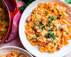 pasta with sausage tomatoes and cream