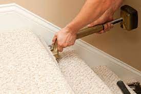 how to install carpet on stairs