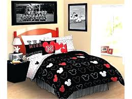 Mickey minnie mouse flannel quilt comforter bedding disney minnie mouse u0027hearts and dots u0027 full size reversible bed in a bag with sheet set full. Minnie Mouse Bedroom Set For Toddlers Strangetowne Minnie Mouse Bedroom Set Rundown