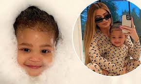 The party started on a surreal note, as guests entered via an inflatable baby head. Kylie Jenner Shares Adorable Snap Of Daughter Stormi Beaming In A Bubble Bath Daily Mail Online