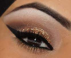 safiyah tasneem gold glitter makeup look