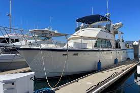 hatteras 48 pit motor yacht for