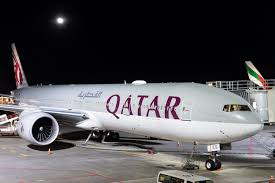 qatar airways 777 300er economy cl