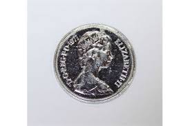 Subito a casa e in tutta sicurezza con ebay! A Rare 1971 Silver Two Pence Coin 2 New Pence With Elizabeth Ii Bust Verso