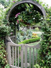 38 eye catching moon gate designs for