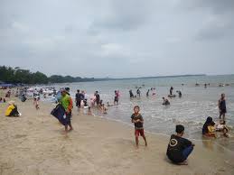 Imbas Tsunami Kunjungan Wisatawan Ke Pantai Carita Merosot Daerah Rri Banten