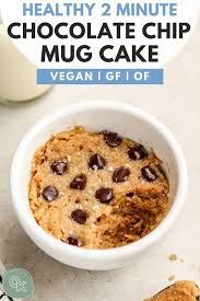 This chocolate chip mug cookie can be made and cooked in less than 5 minutes! Healthy Chocolate Chip Mug Cake Recetas