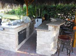 custom outdoor kitchens the