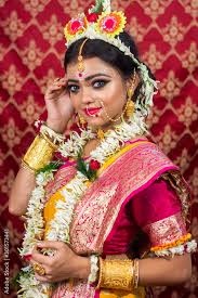 traditional bengali woman in wedding