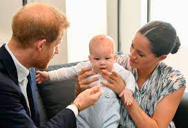 Add a christmas card from the duke and duchess of sussex and baby archie to your holiday joy. Baby Archie Steals The Show On Harry And Meghan S Christmas Card