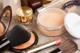 4 expert tips for wearing bronze makeup