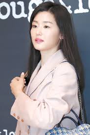 She is worldwide famous for the huge success of the romantic comedy flick my sassy girl.she is also known for her performance in assassination, the thieves, the legend of the blue sea, and my love from the star. Jun Ji Hyun To Appear In Kingdom
