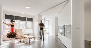 Ideas para decorar un piso pequeño bonito. Ideas De Decoracion Muebles Mutantes O Como Sacar Espacio De Donde No Lo Hay Idealista News