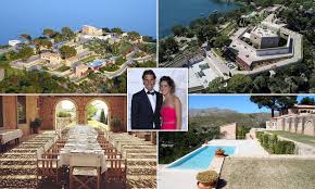 Rafael nadal ties the knot with girlfriend xisca perello at a spanish fortress the new indian express. Rafa Nadal Marries Mery Perello Tennis Ace Ties The Knot With His Childhood Sweetheart Daily Mail Online