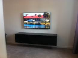 We'll be happy to send a professional to your home or give you tips on how to work through installation yourself. How High To Mount 55 Inch Tv On Wall Uk Paulbabbitt Com