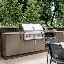 Check out these 101 outdoor kitchen ideas and designs, as well as discover the different types and key features needed to create a proper outdoor kitchen. 10 Outdoor Kitchen Countertop Ideas And Installation Tips
