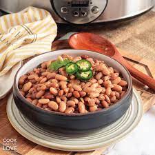 easy vegetarian pinto beans in the slow