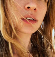 6 ways you re making chapped lips worse