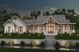 Split Bedroom Hill Country House Plan