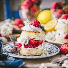 strawberry shortcake biscuits the