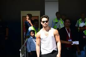 80 tiger shroff photos find latest hd