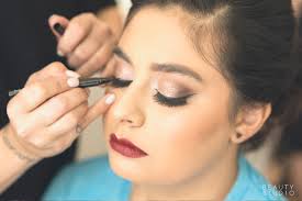 mobile hair styling and makeup services