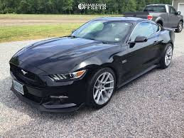 2017 ford mustang with 19x10 5 45