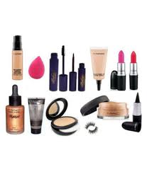 mac professional bo makeup kit gm mac professional bo makeup kit gm at best s in india snapdeal