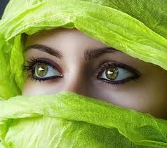 bonito eyes green ic