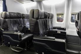 The interiors just look so outdated and worn, even though this was a fairly new plane. Review United First Class Vancouver To San Francisco 737 800 Onemoreweektogo