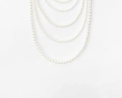 Image of Zara pearl necklace