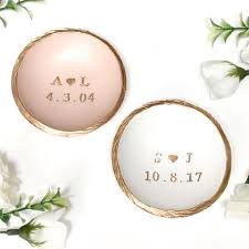 bridal gifts for your best friend