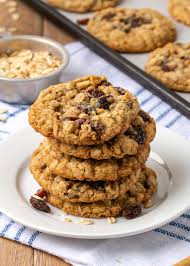 easy oatmeal raisin cookies soft and