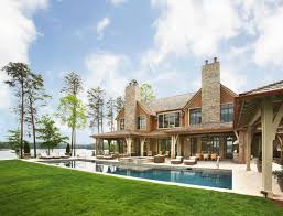 breathtaking waterfront house on lake