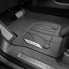 gm accessories 22890016 front all weather floor mats in ebony with traverse logo