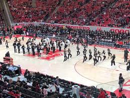 The Band Entertains Us Picture Of Fertitta Center